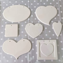 Load image into Gallery viewer, Curved Heart Plaque