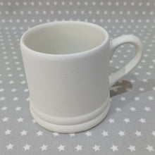 Load image into Gallery viewer, Medium Country Mug