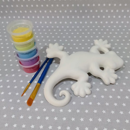 Ready to paint pottery - Gecko Wall Plaque