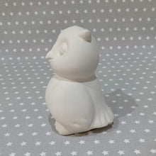 Load image into Gallery viewer, Medium Owl Figure