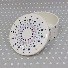 Load image into Gallery viewer, Round Trinket Box