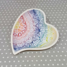Load image into Gallery viewer, Curved Heart Plate