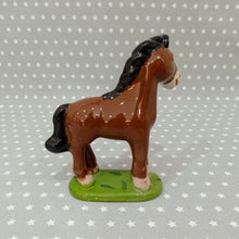 Load image into Gallery viewer, Medium Horse Figure