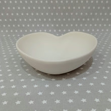 Load image into Gallery viewer, Heart Bowl