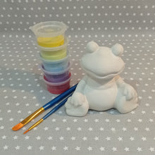 Load image into Gallery viewer, Medium Frog Figure