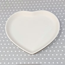 Load image into Gallery viewer, Deep Heart Shaped Plate
